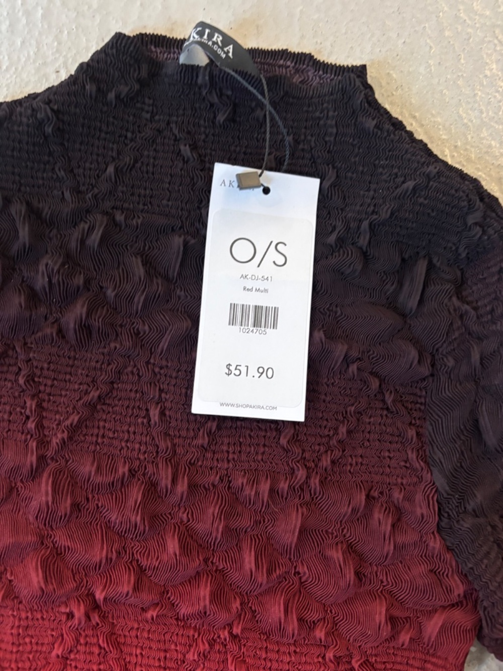 Akira ombre gradient top - Picture 3 of 3